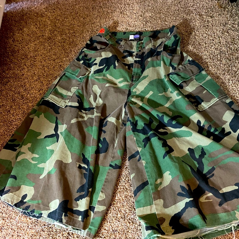 Camo 90’s super flare (like jnko) from delias